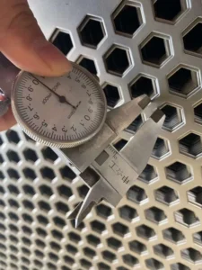 304 316 Stainless Steel Wire Perforated Metal Mesh Sheet with Hexagon Hole Shape Protecting Mesh