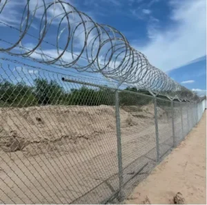 3mm Galvanized Iron Wire Diamond Chain Link Mesh Fence 6 Feet Football Field 50x50mm 60x60mm Mesh Size Fence Hardware