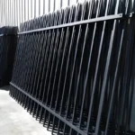 CE Proved Powder Coated Steel Spear Top Picket Fence for Residential Garden and Commercial Security Tubular Fence