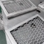 Customized 1060 Aluminium 3mm Width Bar Wire Mesh Expanded Metal Mesh for Ceiling