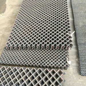 Customized Aperture 6mm-100mm Durable Corrosion Resistant Welded Wire Screen For Mine Vibrating Screen