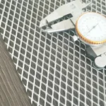 Diamond Shaped Aluminum Plate Stretch Mesh Stainless Steel Foot Pedal Building Protective Mesh