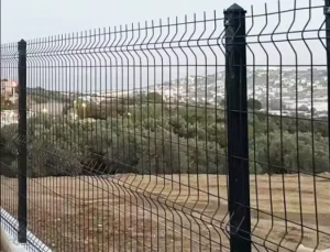 Galvanized 3D Fence Panels Welded Wire Mesh Outdoor Security Curved Panels PVC and Wood Frame for Garden Pool Fencing