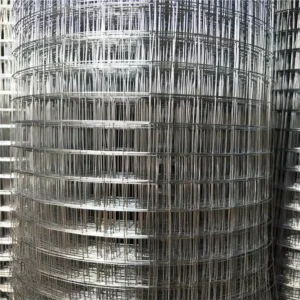 Galvanized Steel Wire Mesh Fence Welded Technique Square Hole Shape Cutting