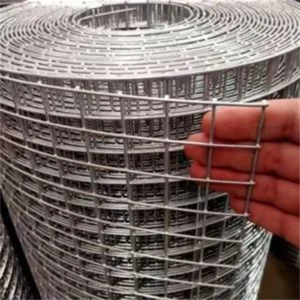 Galvanized Welded Wire Mesh Durable Solid Iron Fence for Farm Breeding Construction Safety Protection