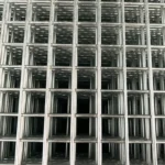 Galvanized Welded Wire Mesh Panels for Fence Square Grids 1×1 2×2 Etc. 4mm Thickness 4×8 Size Q195 Material