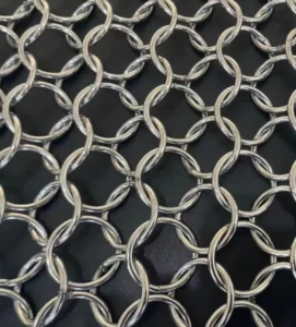 Hand Brushed Antique Bronze Coated Stainless Steel Interlocking Chain Ring Woven Mesh Dual Purpose Flexible Metal Screen Cutting