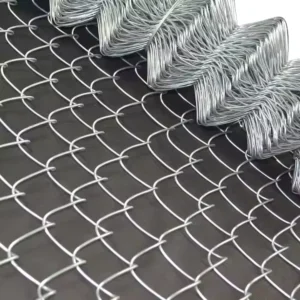 Hot Dipped Galvanized Cyclone Wire Mesh Chain Link Fence Roll Metal Frame Farm Sport Fencing Accessories Fence Hardware Easy