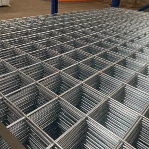 Hot Dipped Galvanized Low Carbon Iron Wire Welded Mesh Fence Panels with Square Holes