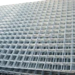 Hot Dipped Galvanized Welded Wire Mesh Poultry Farming Nets and Wall Animal Fencing Slab and Wall Reinforcement PVC