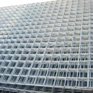 Hot Dipped Galvanized Welded Wire Mesh Square Shape Iron Fence 1mm Wire Gauge Cutting Service