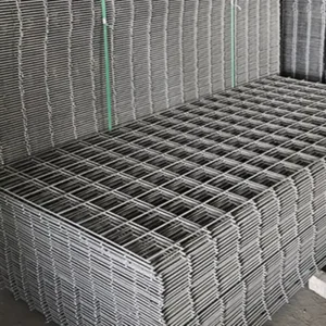Low Carbon Iron Wire Welded Square Hole Mesh Panel With 6 Gauge Wire