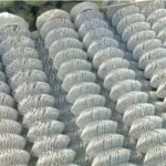 Manufacturers Direct Sales Good Quality Chain Link Fence Easily Assembled Chain Link Fence Football Field Fence Cyclone Wire
